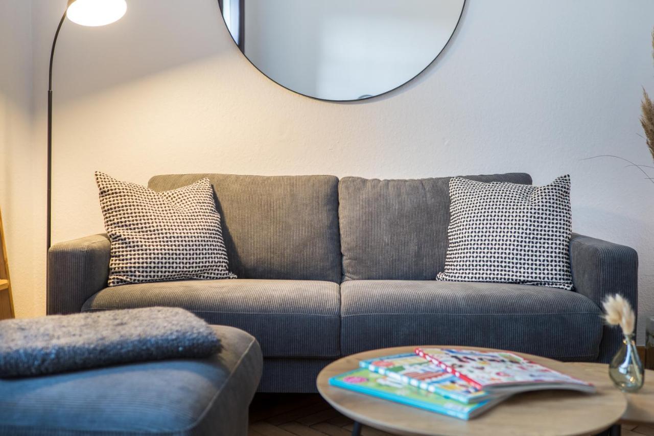 Schwarzlins Loftraum - Stilvolles Apartment Mit Smart Tv, Netflix, Disney Plus, Schnellem Wlan, Parken, Nespresso ザンクト・イングベルト エクステリア 写真
